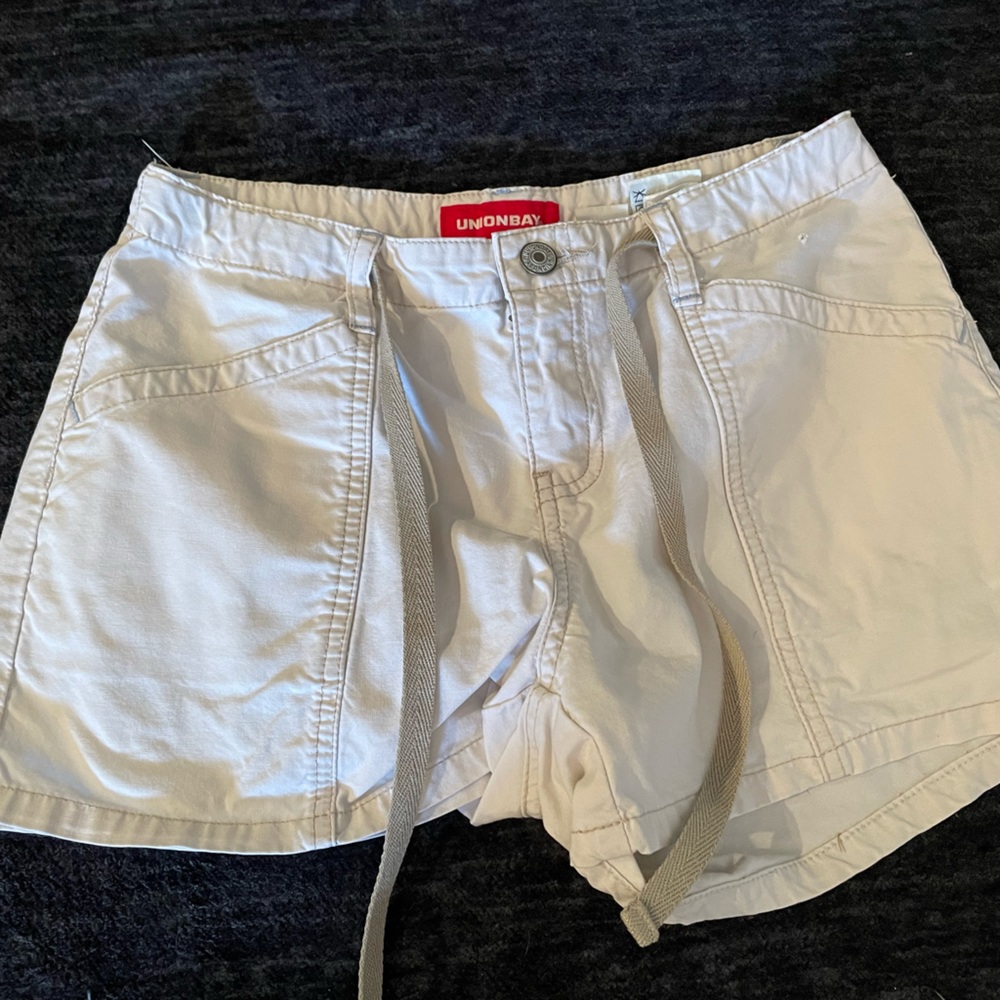 White union bay shorts. Size 3